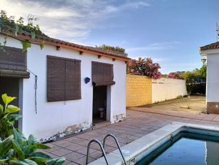 Chalet en venta en Pilas