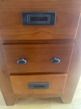Mesita noche 3 cajones madera