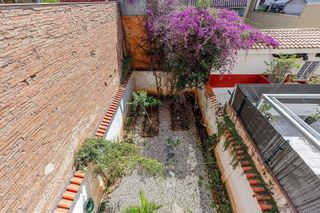 Casa adosada en venta en Porta en Barcelona