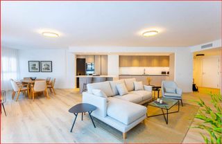 Piso en venta en Nueva Andalucía centro en Marbella