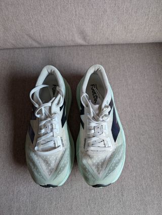Zapatillas New Balance Fuelcell Rebel v4
Talla 38