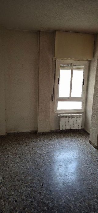 Piso en venta en Santa Cruz - Industria - Polígono Campollano en Albacete