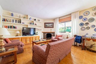 Casa pareada en venta en Zona Polideportivo Colonia en Moralzarzal