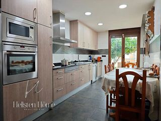 Casa pareada en venta en Corbera de Llobregat