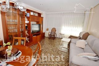 Piso en venta en Zona Piscinas en Burriana