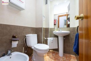 Piso en venta en Camino de Ronda - Rosaleda en Granada