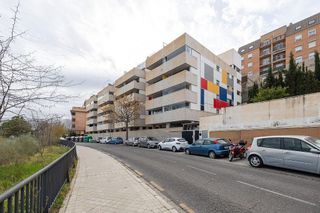 Piso en venta en Bola de Oro - Serrallo en Granada