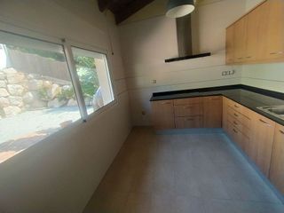 Chalet en venta en Corbera de Llobregat