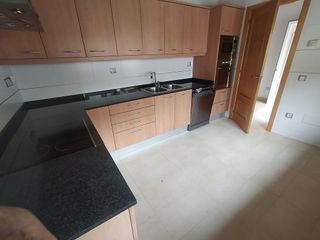 Chalet en venta en Corbera de Llobregat