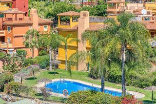 Piso en venta en Cabo Pino - Reserva de Marbella en Marbella