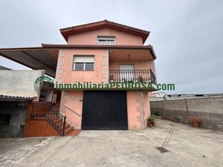 Chalet en venta en Poio
