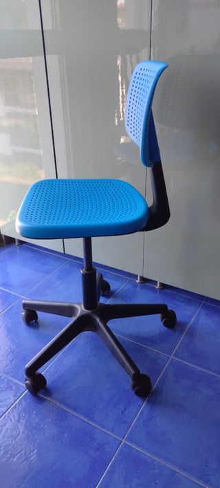 Silla escritorio infantil azul