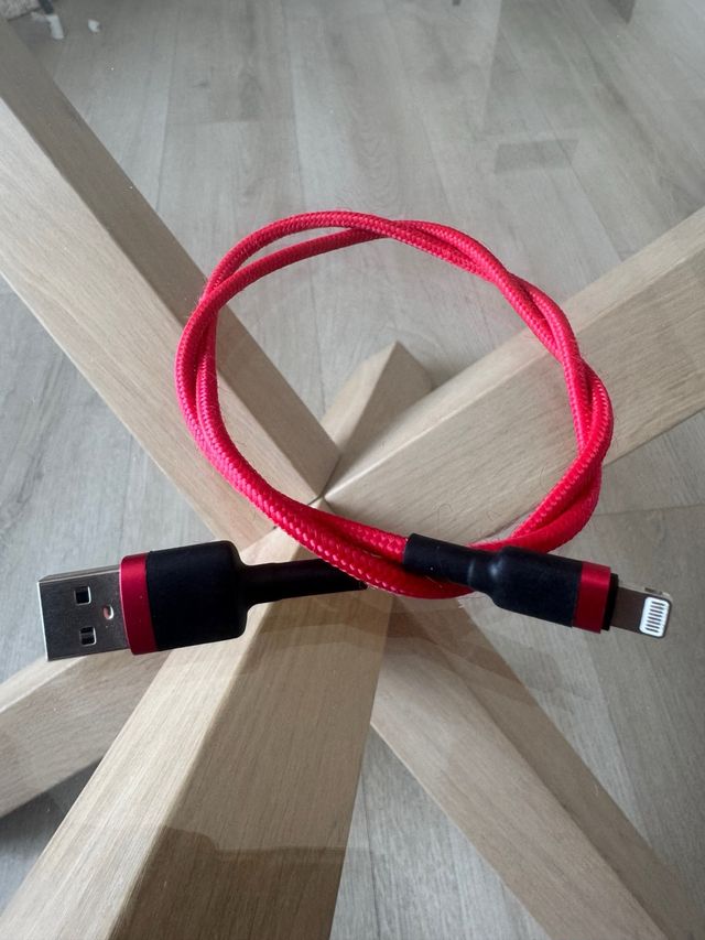 Cable USB a Lightning