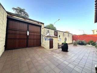 Chalet en venta en Oromana en Alcalá de Guadaira