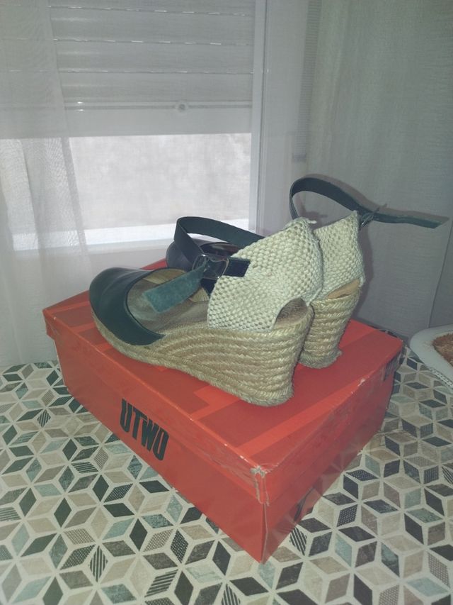 Cuñas Libertae negras