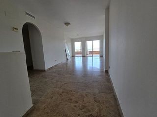 Piso en venta en Riviera del Sol en Mijas