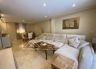 Casa adosada en venta en Lucena