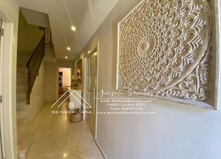 Casa adosada en venta en Lucena