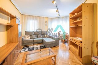 Piso en venta en La Arena en Gijón