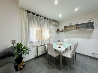 Casa adosada en venta en Anglès