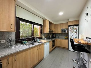 Casa adosada en venta en Anglès