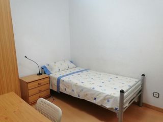 Piso en venta en Plaça Catalunya en Prat de Llobregat, El