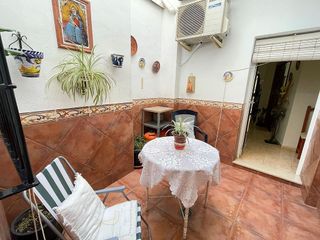 Casa adosada en venta en Archidona