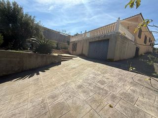 Chalet en venta en Alginet