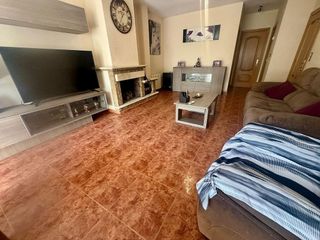 Casa pareada en venta en Sant Esteve Sesrovires