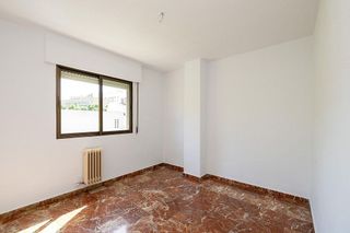 Piso en venta en Pajaritos - Plaza de Toros en Granada