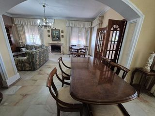 Chalet en venta en La Granja-La Colina-Los Pastores en Algeciras