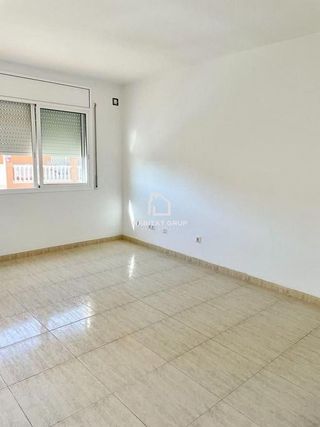 Casa adosada en venta en Centro en Roda de Barà