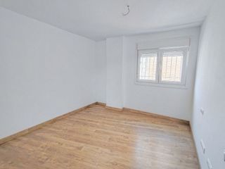 Piso en venta en San Luis en Almería