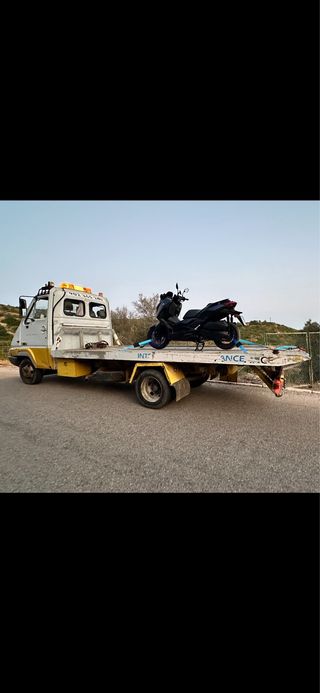 TRANSPORTAMOS Y TRAMITAMOS LA BAJA DE SU VEHICULO.