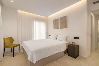 Piso en venta en Los Naranjos - Las Brisas en Marbella