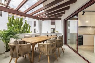Piso en venta en Los Naranjos - Las Brisas en Marbella