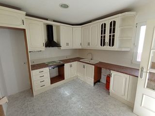 Casa adosada en venta en Tomelloso