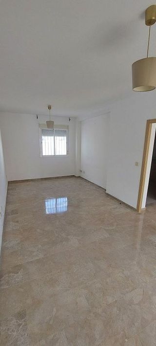 Casa adosada en venta en Salteras
