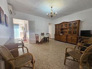 Casa adosada en venta en Salteras