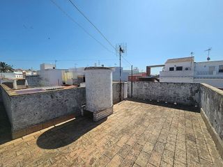 Casa adosada en venta en Salteras