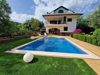 Chalet en venta en Vallirana