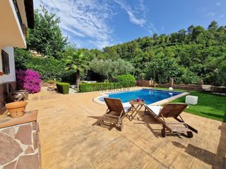 Chalet en venta en Vallirana