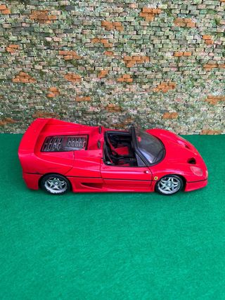 Ferrari F50 – Escala 1:18 – Maisto
