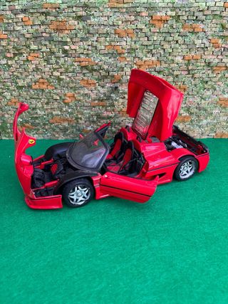 Ferrari F50 – Escala 1:18 – Maisto
