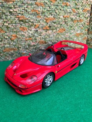 Ferrari F50 – Escala 1:18 – Maisto
