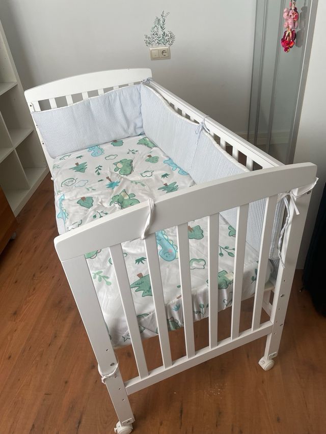 Cuna bebé madera + colchón viscoelástico