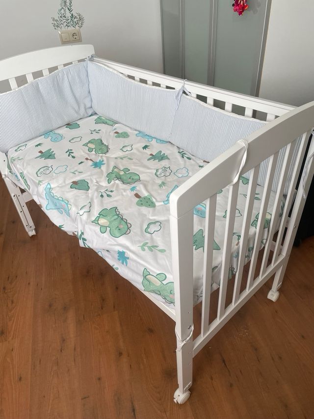 Cuna bebé madera + colchón viscoelástico