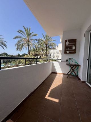 Piso en venta en Nueva Andalucía centro en Marbella