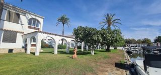 Piso en venta en Empuriabrava en Castelló d´Empúries