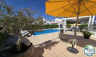 Chalet en venta en Empuriabrava en Castelló d´Empúries